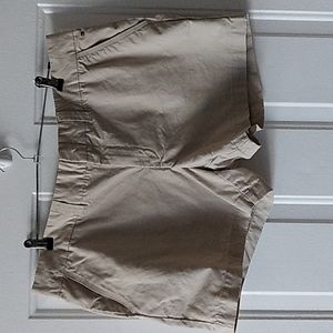 Tommy Hilfiger Tan Shorts Sz. 18